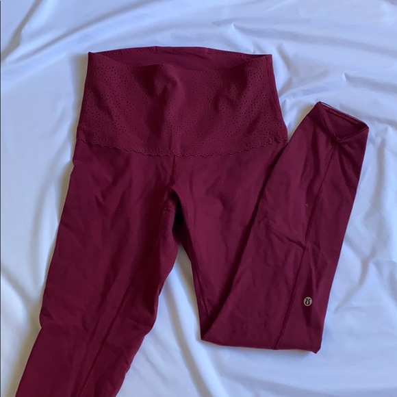 Red Lululemon Leggings - Picture 1 of 2